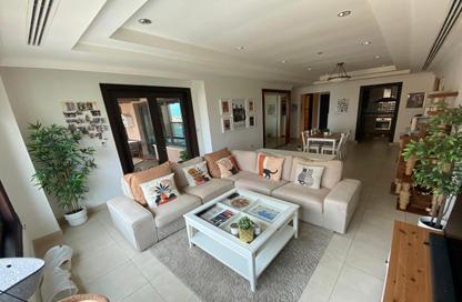 Apartment - 2 Bedrooms - 3 Bathrooms for rent in East Porto Drive - Porto Arabia - The Pearl Island - Doha Apartment - 2 Bedrooms - 3 Bathrooms for rent in East Porto Drive - Porto Arabia - The Pearl Island - Doha
