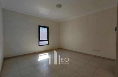 Apartment - 1 Bedroom - 2 Bathrooms for rent in East Porto Drive - Porto Arabia - The Pearl Island - Doha