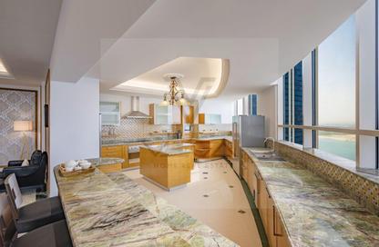 Hotel Apartments - 4 Bedrooms - 5 Bathrooms for rent in West Bay - West Bay - Doha