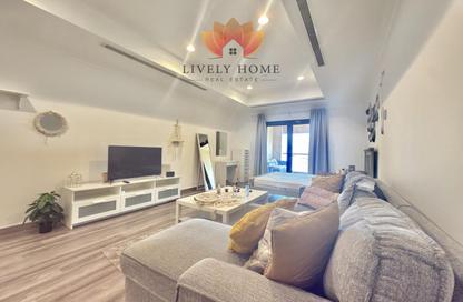 Apartment - Studio - 1 for rent in West Porto Drive - Porto Arabia - The Pearl Island - Doha