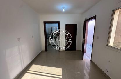 Apartment - Studio - 1 for rent in Abu Hamour - Doha