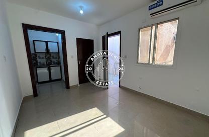 Apartment - Studio - 1 for rent in Abu Hamour - Doha