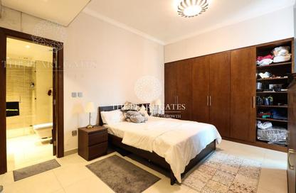 Apartment - 1 Bedroom - 2 Bathrooms for sale in Viva West - Viva Bahriyah - The Pearl Island - Doha