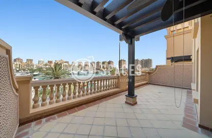 دوبلكس - 3 غرف نوم - 3 حمامات للايجار في منازل تاون هاوس - بورتو أرابيا - جزيرة اللؤلؤة - الدوحة