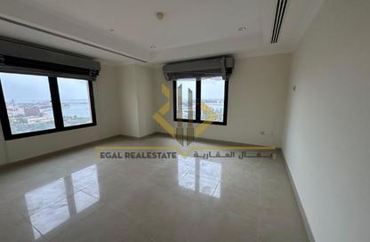Apartment - 2 - 3 for sale in East Porto Drive - Porto Arabia - The Pearl Island - Doha Apartment - 2 - 3 for sale in East Porto Drive - Porto Arabia - The Pearl Island - Doha