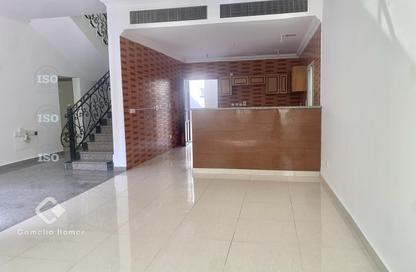 Villa - 4 - 3 for rent in Al Hanaa Street - Al Gharrafa - Doha