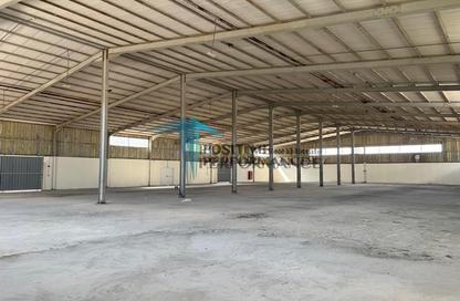Warehouse - Studio - 2 Bathrooms for rent in East Industrial Street - Birkat Al Awamer - Al Wakra