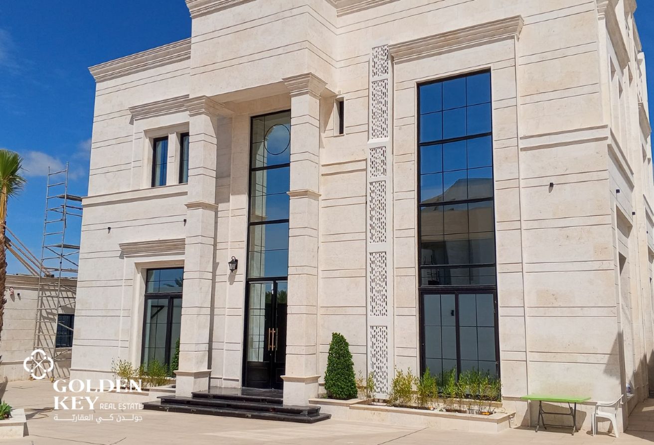 Luxury 8BR Villa w/ Outdoor Majlis in Al Gharaffa