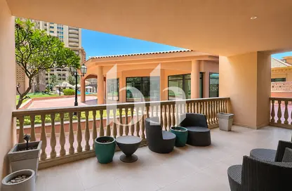 Apartment - 1 Bedroom - 2 Bathrooms for rent in West Porto Drive - Porto Arabia - The Pearl Island - Doha