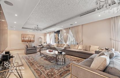 Apartment - 4 - 5 for sale in West Porto Drive - Porto Arabia - The Pearl Island - Doha