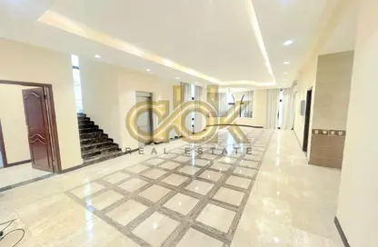 فيلا - 5 غرف نوم - 7 حمامات للايجار في فلل واست باي لاغون - وست باي لاجون - بحيرة وست لاجون - الدوحة