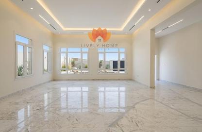 Villa - 7+ Bedrooms - 7+ Bathrooms for rent in Waterfront West Villas - Waterfront Residential - The Waterfront - Lusail