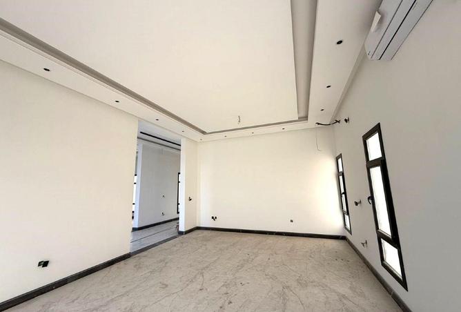 52960969 - Property Image 2