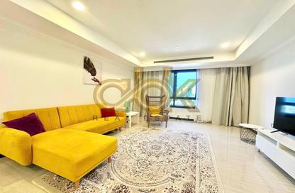 Apartment - 1 Bedroom - 2 Bathrooms for rent in East Porto Drive - Porto Arabia - The Pearl Island - Doha Apartment - 1 Bedroom - 2 Bathrooms for rent in East Porto Drive - Porto Arabia - The Pearl Island - Doha