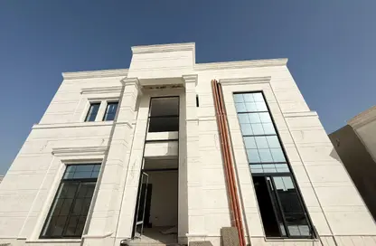 Villa - 7 Bedrooms - 7+ Bathrooms for sale in Al Gharrafa - Al Gharrafa - Doha