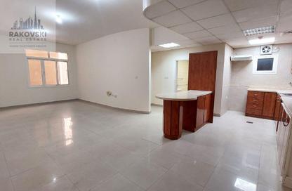 Apartment - 2 Bedrooms - 1 Bathroom for rent in Fereej Bin Mahmoud North - Fereej Bin Mahmoud - Doha