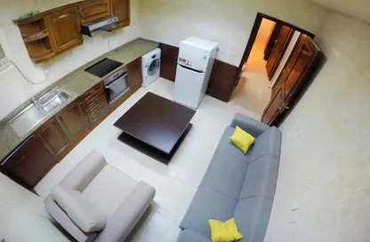 Apartment - 1 Bedroom - 1 Bathroom for rent in Maamoura Villas - Al Maamoura - Doha