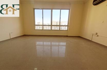 Apartment - 1 Bedroom - 1 Bathroom for rent in Umm Ghwailina Comm - Umm Ghuwalina - Umm Ghuwailina - Doha
