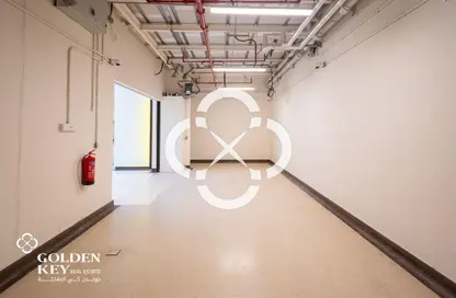 محل تجاري - استوديو للايجار في لوسيل ريسيدينس - منطقة المارينا - الوسيل
