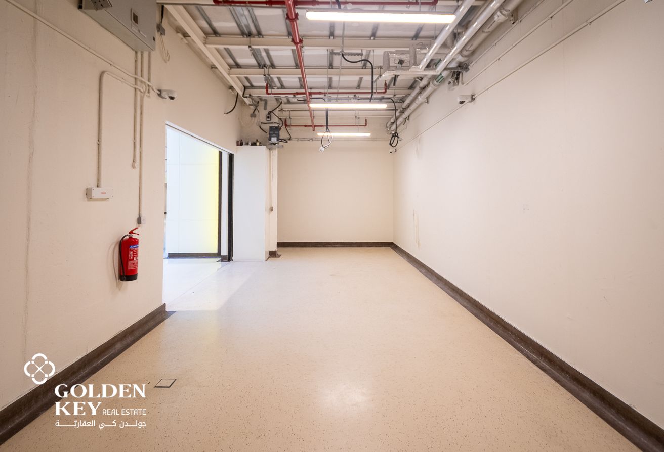 Retail Shop Opportunity in Premium Metro Location