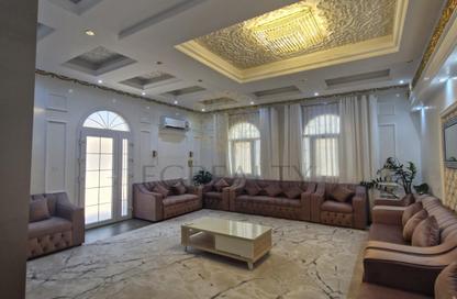 Villa - 6 - 6 for sale in Souk Al gharaffa - Al Gharrafa - Doha