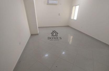 Apartment - 2 Bedrooms - 2 Bathrooms for rent in Hiteen Street - Al Muntazah - Doha