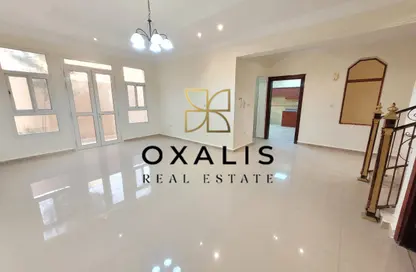 Villa - 4 Bedrooms - 4 Bathrooms for rent in Al Dana st - Muraikh - AlMuraikh - Doha