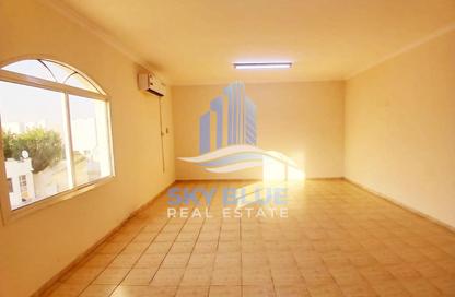 Villa - 4 Bedrooms - 3 Bathrooms for rent in Old Airport Road - Old Airport Road - Doha