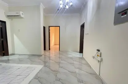 شقة - 2 غرف نوم - 2 حمامات للايجار في منتزه 7 - المنتزه - الدوحة