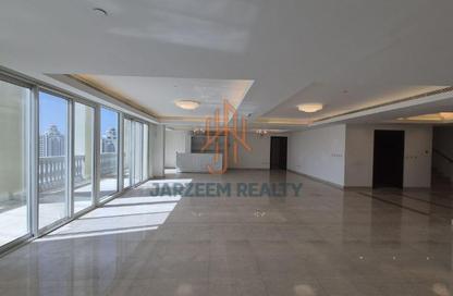Penthouse - 5 Bedrooms - 6 Bathrooms for rent in Viva East - Viva Bahriyah - The Pearl Island - Doha