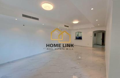 Apartment - 2 Bedrooms - 3 Bathrooms for rent in West Porto Drive - Porto Arabia - The Pearl Island - Doha Apartment - 2 Bedrooms - 3 Bathrooms for rent in West Porto Drive - Porto Arabia - The Pearl Island - Doha