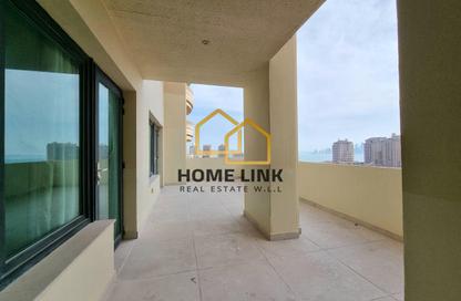 Apartment - 2 Bedrooms - 3 Bathrooms for rent in West Porto Drive - Porto Arabia - The Pearl Island - Doha