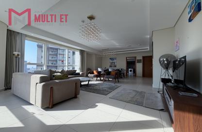 Apartment - 2 Bedrooms - 4 Bathrooms for rent in Lusail Residence - Marina District - Lusail