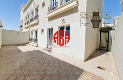 مجمع سكني - 5 غرف نوم - 6 حمامات للايجار في أم صلال محمد - مدينة أم صلال - الدوحة