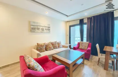 Apartment - 2 Bedrooms - 2 Bathrooms for rent in Al Sadd Road - Al Sadd - Doha