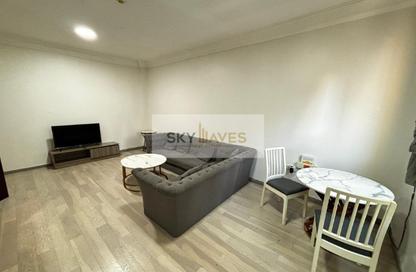 Apartment - 1 Bedroom - 2 Bathrooms for rent in Al Khayareen Tower - Old Salata - Salata - Doha