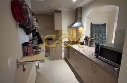 Apartment - 1 Bedroom - 2 Bathrooms for sale in East Porto Drive - Porto Arabia - The Pearl Island - Doha Apartment - 1 Bedroom - 2 Bathrooms for sale in East Porto Drive - Porto Arabia - The Pearl Island - Doha