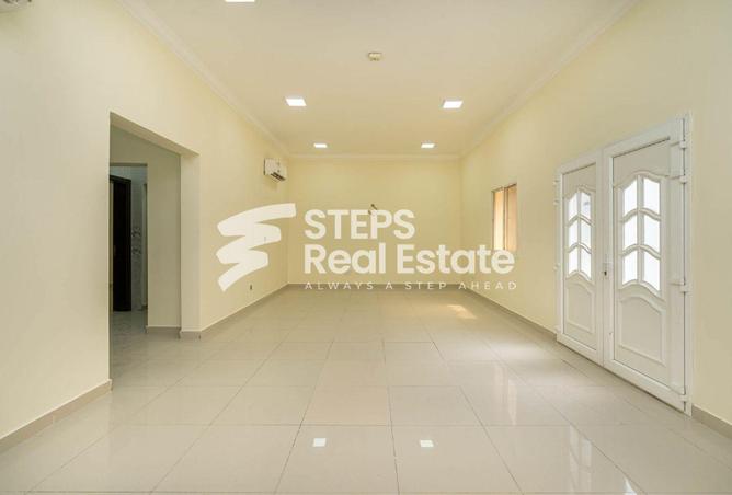 52960367 - Property Image 2