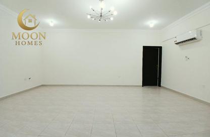 Apartment - 1 - 2 for rent in Old Al Ghanim - Al Ghanim - Doha