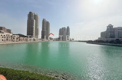 Apartment - 2 Bedrooms - 4 Bathrooms for rent in Crystal Residence - Gewan Island - The Pearl Island - Doha