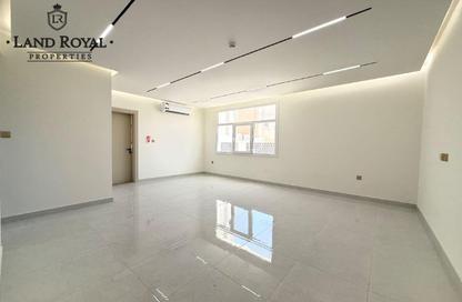 Apartment - 2 Bedrooms - 3 Bathrooms for rent in Fereej Kulaib - Doha