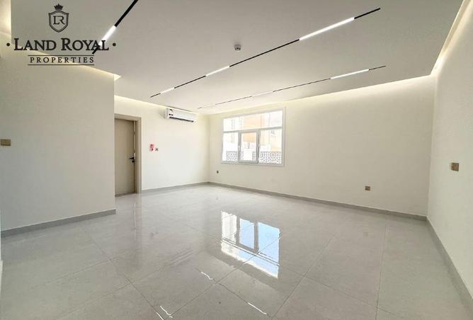 56620268 - Property Image 2