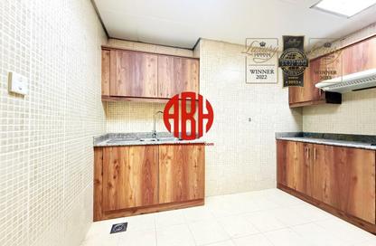Apartment - 3 Bedrooms - 4 Bathrooms for rent in Corniche Road - Corniche Road - Doha