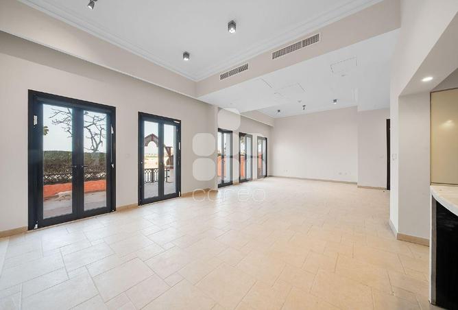 1027261 - Property Image 3