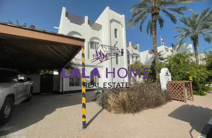 فيلا - 5 غرف نوم - 6 حمامات للايجار في حدائق الجازي 1 - حدائق الجازي - الدفينة - الدوحة