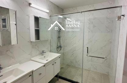 Apartment - 1 Bedroom - 2 Bathrooms for rent in Al Sadd Road - Al Sadd - Doha