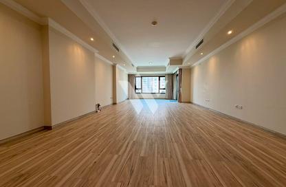 Apartment - 1 - 2 for rent in West Porto Drive - Porto Arabia - The Pearl Island - Doha