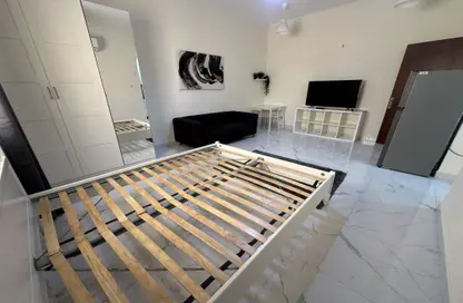 Apartment - Studio - 1 Bathroom for rent in New Salata - Salata - Doha