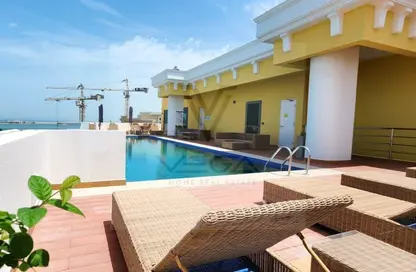 Apartment - 2 Bedrooms - 3 Bathrooms for rent in Floresta Gardens - Floresta Gardens - The Pearl Island - Doha