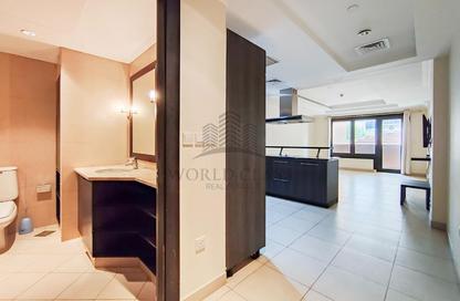 Apartment - Studio - 1 for rent in East Porto Drive - Porto Arabia - The Pearl Island - Doha
